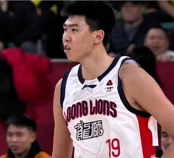 百家乐2026世界杯中国官方下载 宏远速递！徐昕回来广东受阻，杜锋出洋深造，杨溢谈判打大学联赛